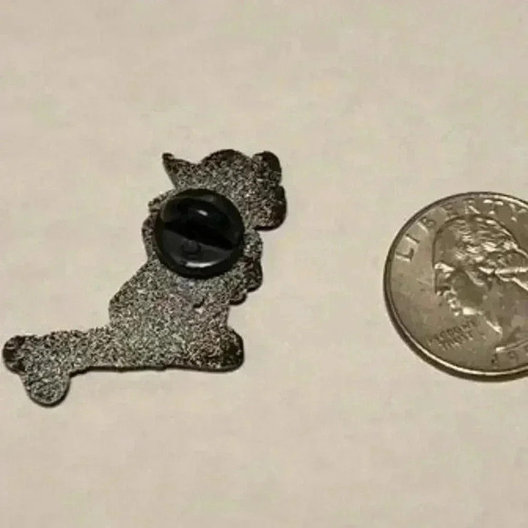 Dynamic Personality: Dragon Ball Z Launch/Lunch Enamel Pin - Picture 4 of 4